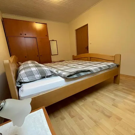 Kegljisce Visole Apartmaji In Sobe Словенска-Бистрица